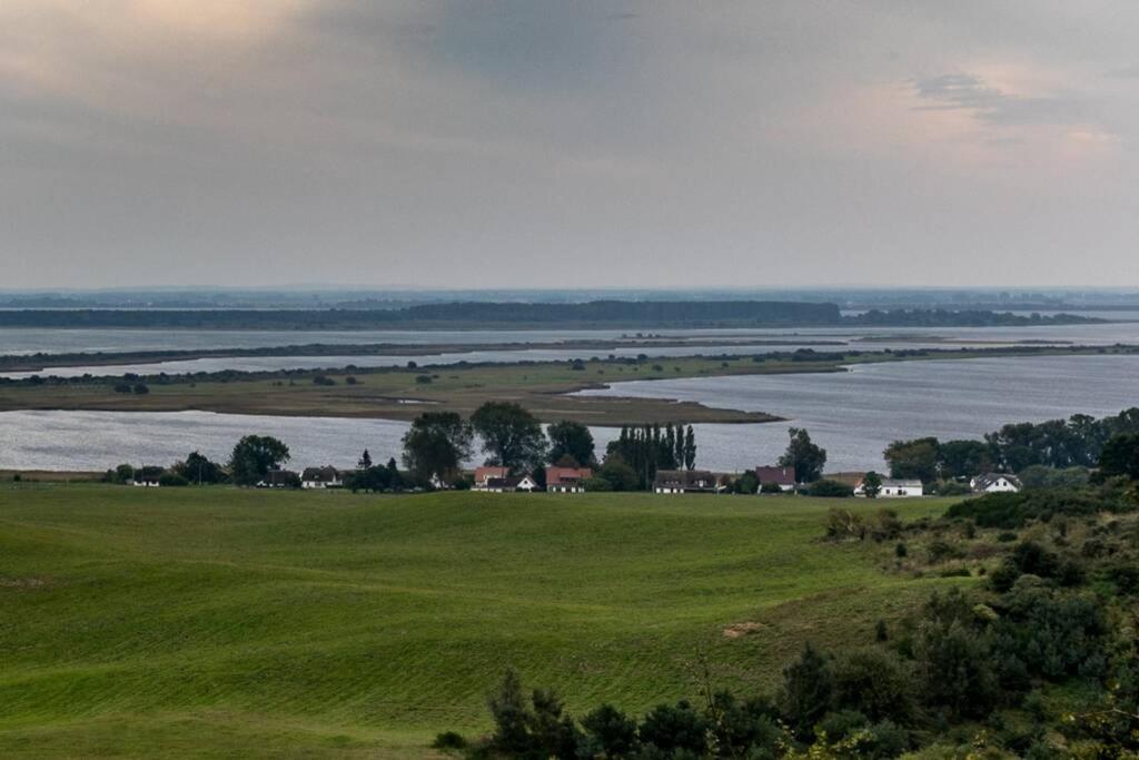 Leuchtturmblick - Ferienwohnung Fuer Die Familie In Grieben Insel Hiddensee Eksteriør bilde
